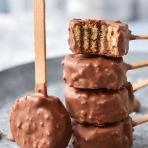 Sucette roulée à la pate à tartiner réalisé lors d'un atelier de pâtisserie Mornant